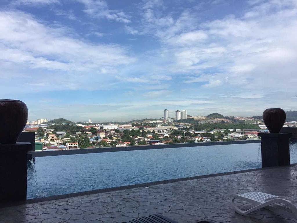 Silk Sky Residence Seri Kembangan Exterior foto
